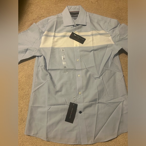 Tommy Hilfiger Man Wrinkles Free Shirt - Picture 6 of 15